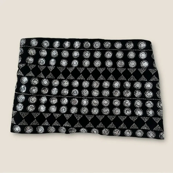 Zara | Black Velvet and Sequin Beaded Mini Skirt | Size M, NWT - Picture 5 of 7